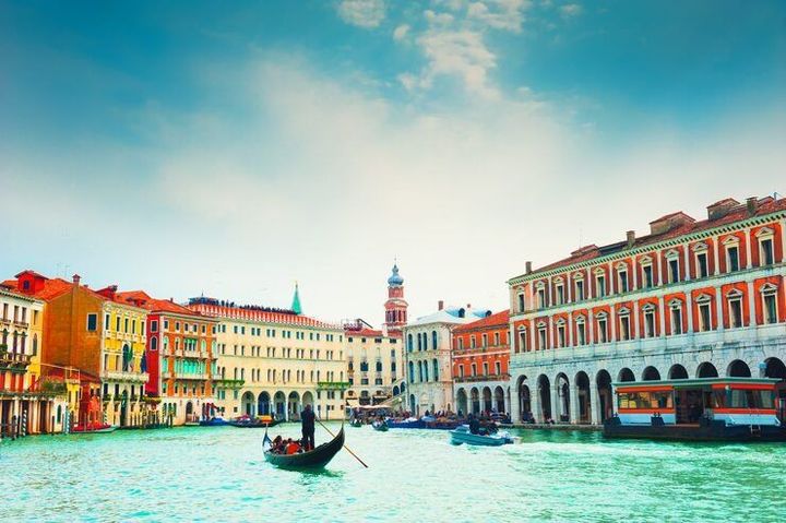 Italy Travel Guide: Popular Cities, Historic Landmarks, Local Food and Planning Factors