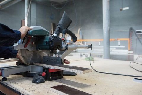 Explore Powder Coating Machines & Industrial Coating Equipment Guide in the UAE