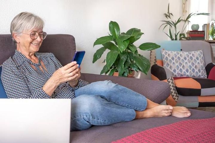 T-Mobile 5G Home Internet for Senior Adults 55+ : Plans, Pricing & 2026 Options