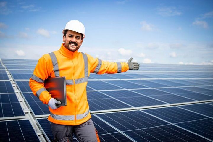 Solar Panel Guide: Types, Energy Generation, Features, Applications and Selection Factors