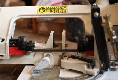 Industrial Electrical Machines Guide: Motors, Generators, Drives, Controls and Applications