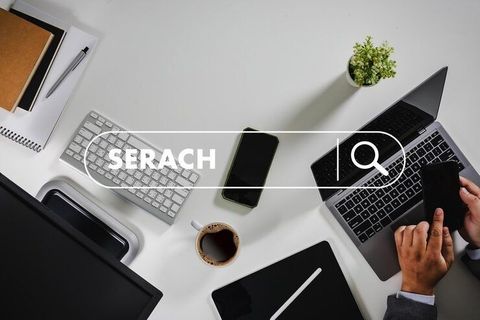 AI Marketing Platforms Guide: Types, Automation Features, Uses, Benefits and Selection Factors